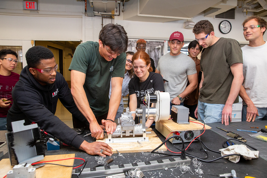 Building “hardcore” advanced machines | MIT School of Engineering