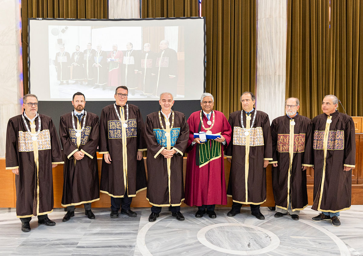 Dr. Chandrakasan accepts his honorary degree